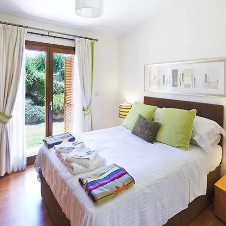 Lara “child Friendly With Pool Alarm, Free Cot & High Chair” * Κούκλια